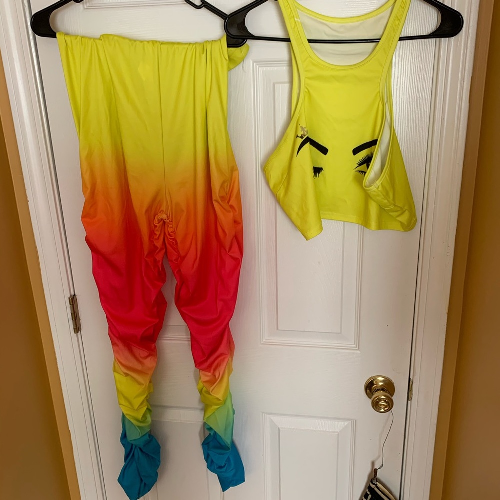 Two piece set